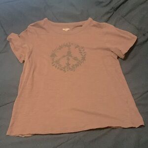 only wore it once no stains or holes peace sign from old navy it’s a plum color